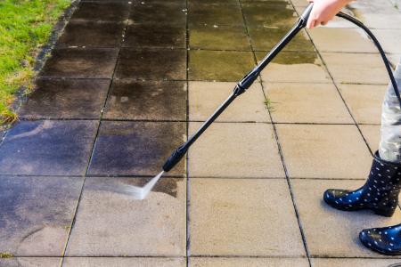 What The Pros Know: Power Washing Versus Soft Washing